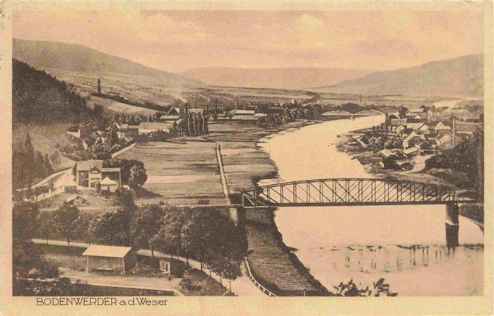 Bodenwerder Panorama Blick ueber die Weser