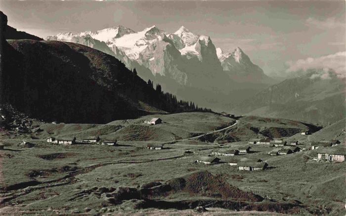 Hasliberg Meiringen BE Maegisalp mit Wetterhorngruppe und Eiger Berner Alpen