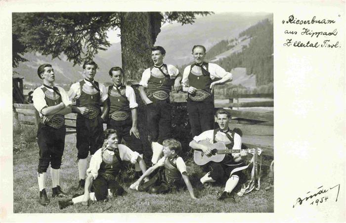 Hippach Tirol AT Riesenbuam Saenger Musikanten Trachten