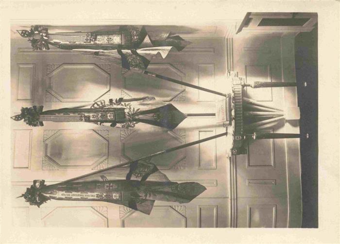 BREMEN CITY Rathaus Fahnen des ehemaligen Infanterie-Regiments Bremen 1. Hansea