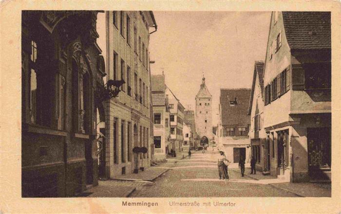 Memmingen Bayern Ulmerstrasse mit Ulmertor