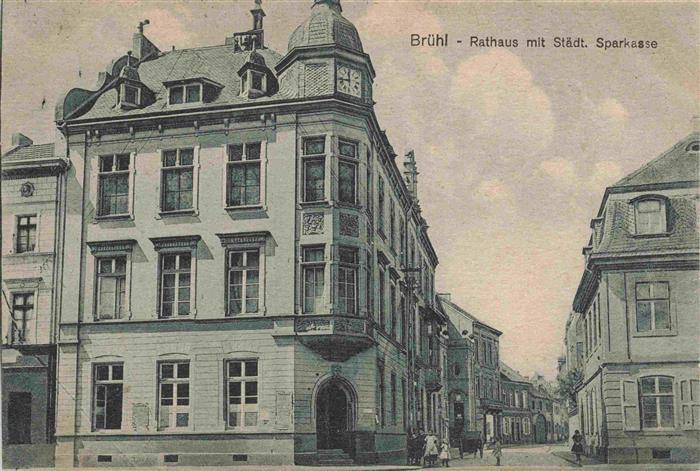 BRueHL  Rheinland Rathaus mit Staedt Sparkasse