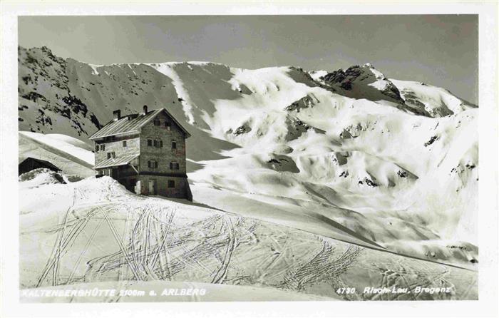 Lech Vorarlberg AT Kaltenberghuette am Arlberg Winterpanorama Alpen