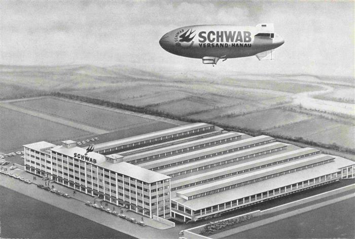 Hanau Main Schwab Luftschiff ueber dem Grossversandhaus Schwab