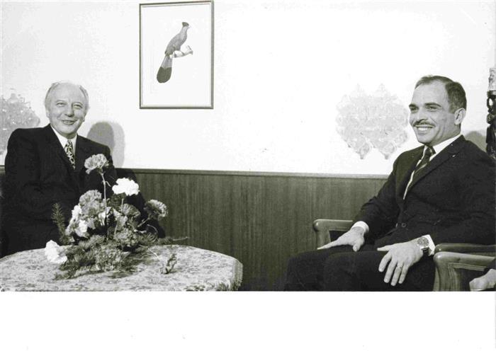 Jordanien Treffen von Koenig Hussein von Jordanien mit Walter Scheel