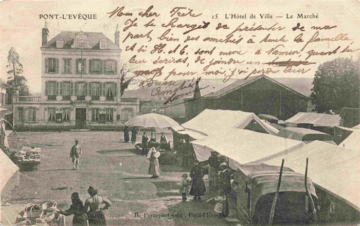 Pont-l Eveque 14 Calvados Hôtel de Ville Marché