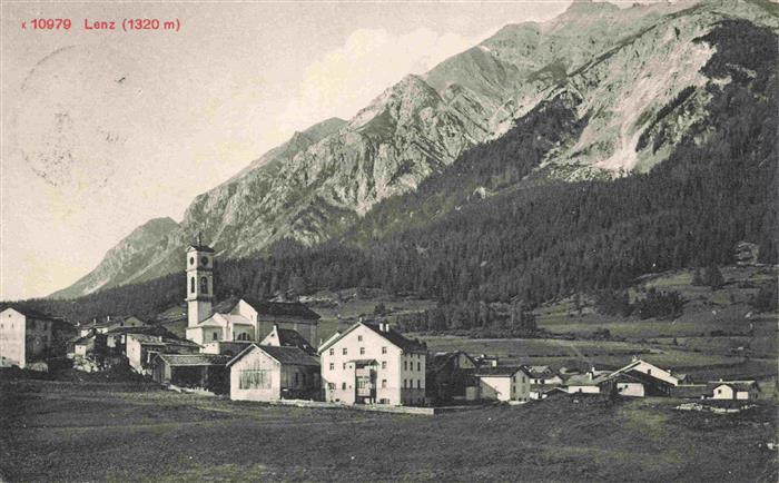 Lenz Lantsch GR Ortsansicht mit Kirche