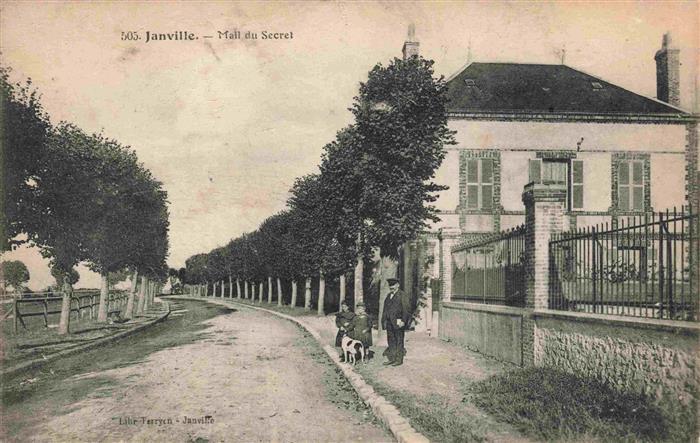 Janville 28 Eure-et-Loir Mall du Secret