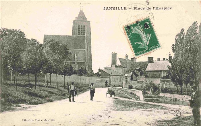 Janville 28 Eure-et-Loir Place de l'Hospice