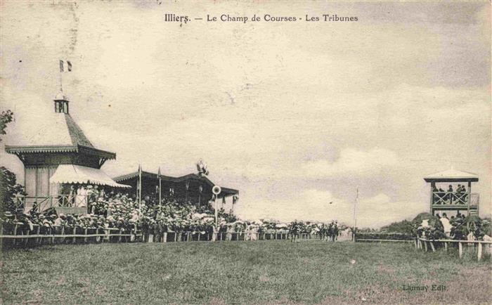 Illiers-Combray 28 Eure-et-Loir Le Champ de Courses les tribunes