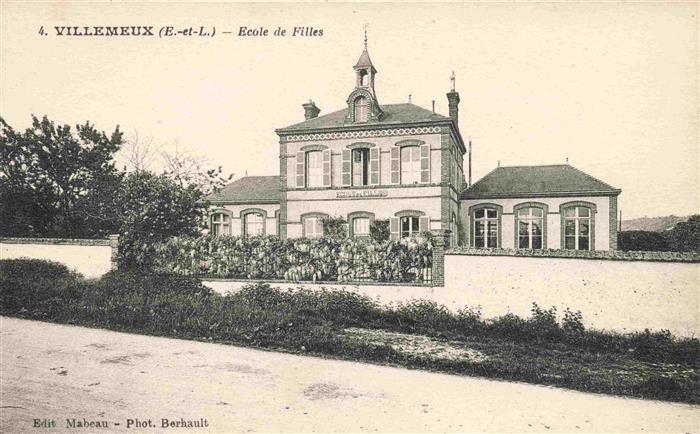 Villemeux-sur-Eure 28 Eure-et-Loir Ecole de Filles