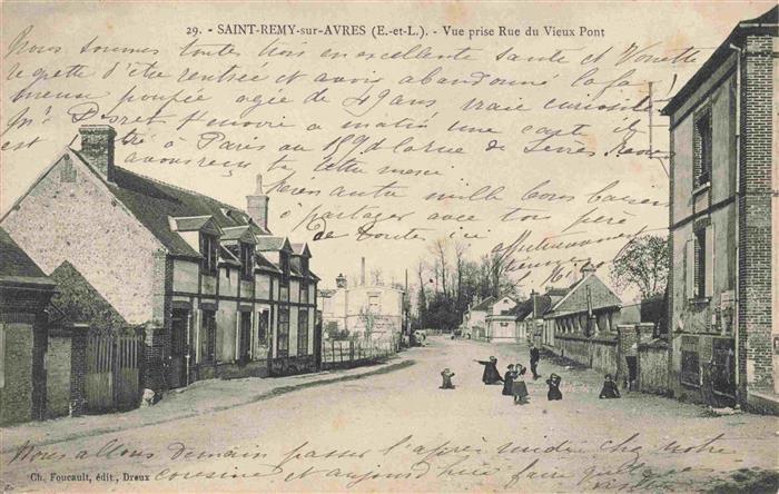 Saint-Remy-sur-Avre 28 Vue prise de la Rue du Vieux Pont
