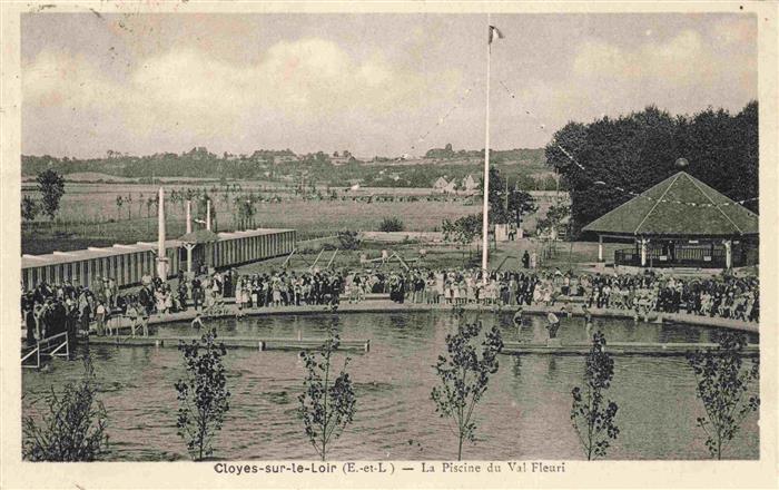 Cloyes-sur-le-Loir 28 Eure-et-Loir La piscine du Val Fleuri