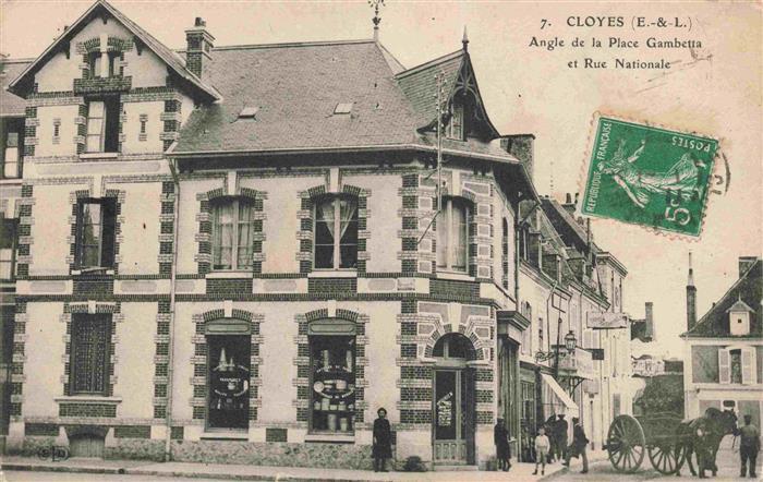 Cloyes-sur-le-Loir 28 Eure-et-Loir Angle de la Place Gambetta et Rue Nationale