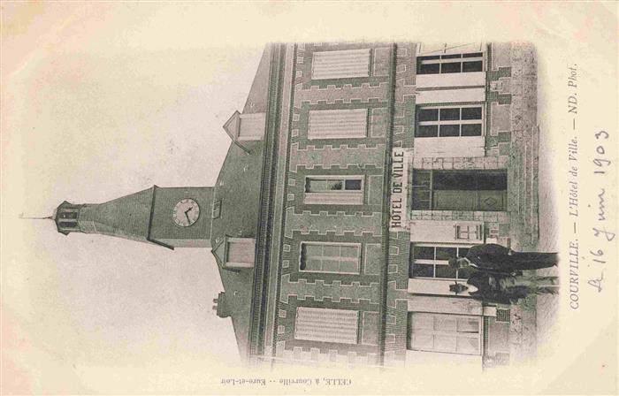 Courville -sur-Eure 28 Eure-et-Loir Hotel de Ville