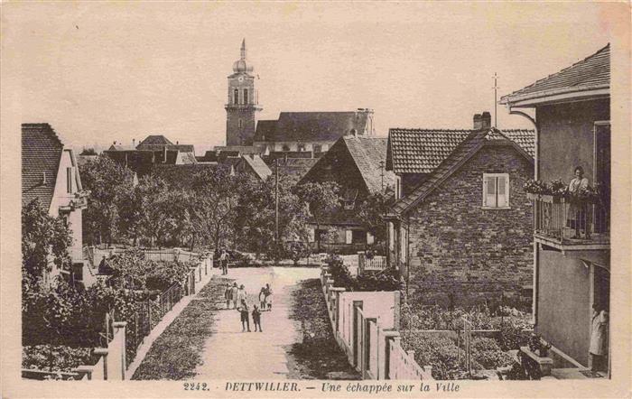 Dettwiller 67 Bas-Rhin Une échappée sur la ville avec l'église