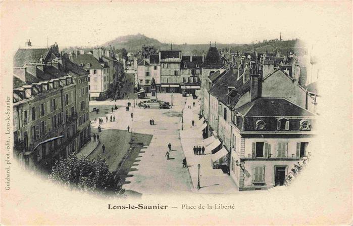 Lons-le-Saunier 39 Jura Place de la Liberté