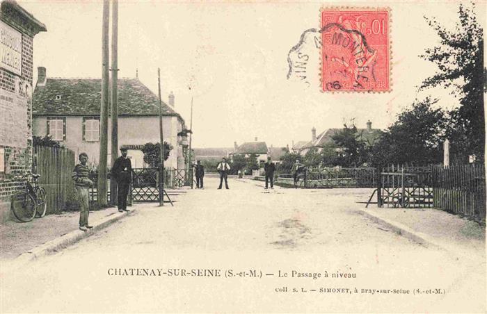 Chatenay-sur-Seine 77 Seine-et-Marne Le Passage à niveau