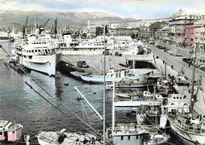 RIJEKA Fiume Susak Croatia Hafen Dampfer Fischkutter