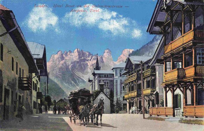 Ampezzo Cortina d Ampezzo Suedtirol IT Hotel Baur an der Dolomitenstrasse Pferde