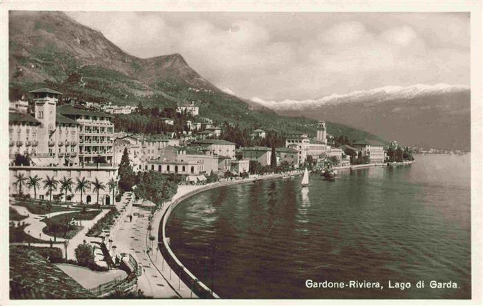 Gardone Riviera di Garda IT Panorama