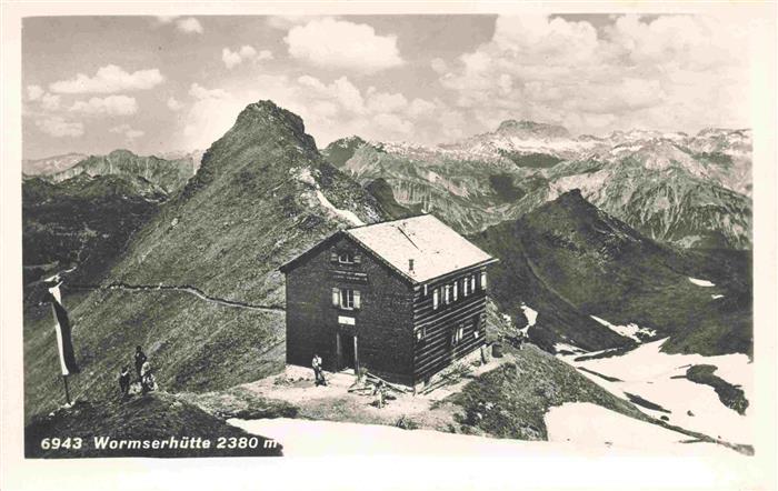 Wormserhuette 2350m Kuehtal Montafon AT Panorama