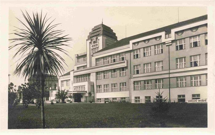 Kutna Hora Kutna Kuttenberg CZ Prumyalova skola Vystavni budova Schule