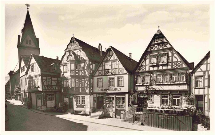 Idstein Alte Fachwerkhaeuser am Koenig Adolf-Platz