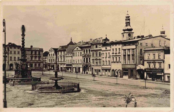Broumov Braunau Boehmen CZ Namesti Stadtplatz Brunnen Saeule