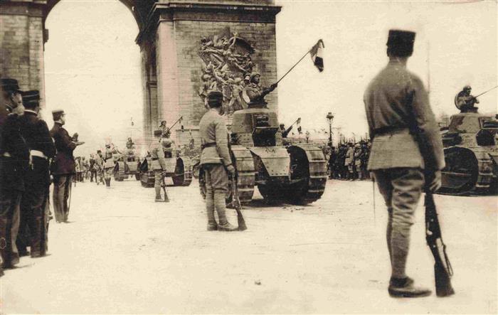 Militaria France  WK1 Paris Tankssoldaten