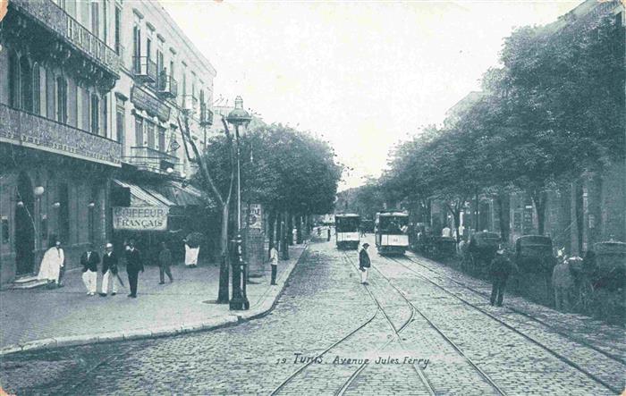 Strassenbahn Tramway-- Tunis Avenue Jules Ferry