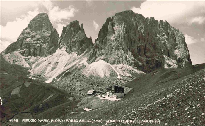 Passo Sella 2240m Selva Val Gardena IT Rifugio Maria Flora Gruppo Sassolungo