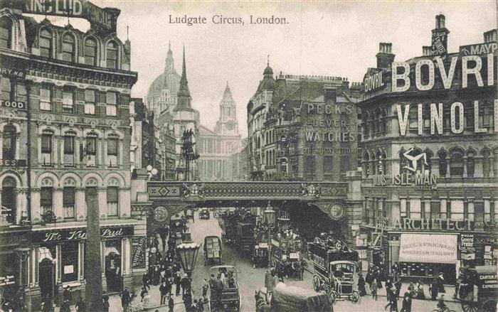 LONDON  UK Ludgate Circus Traffic
