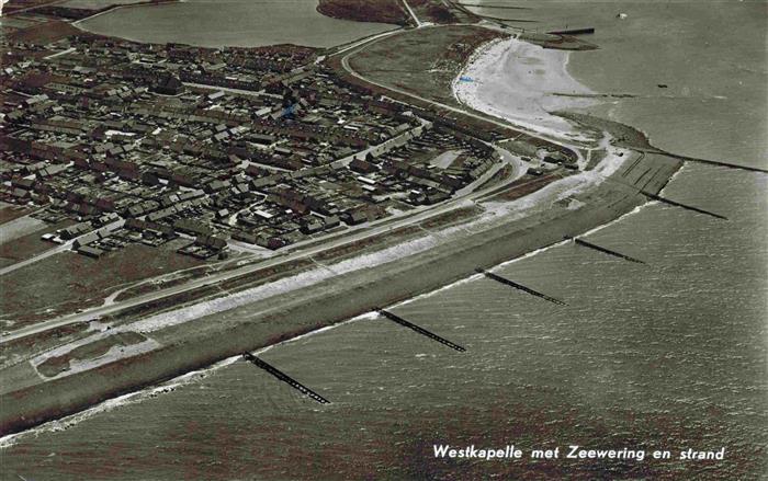 WESTKAPELLE Veere Zeeland NL met Zeewering en strand