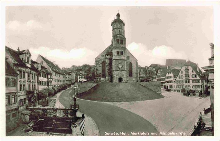 Schwaebisch Hall BW Marktplatz und Michaeliskirche
