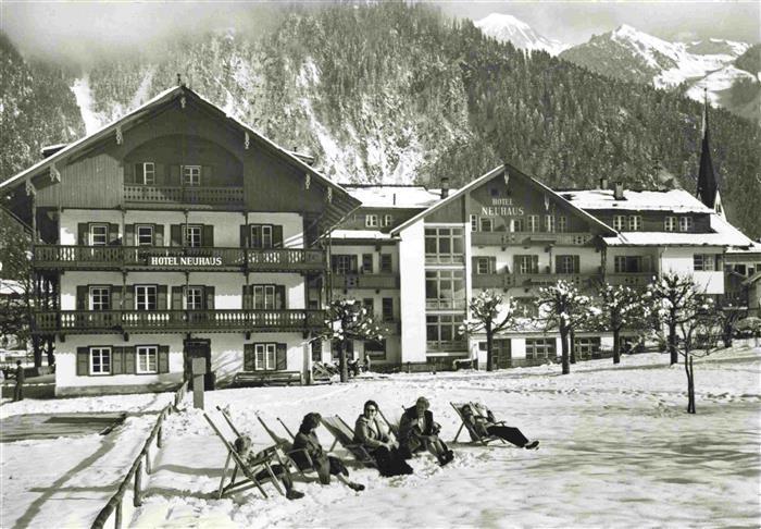 Mayrhofen  Zillertal Tirol AT Hotel Neuhaus mit Ahornspitze