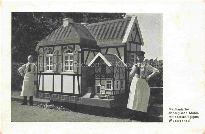 WUPPERTAL NRW Mechanische altbergische Muehle mit oberschlaegigem Wasserrad