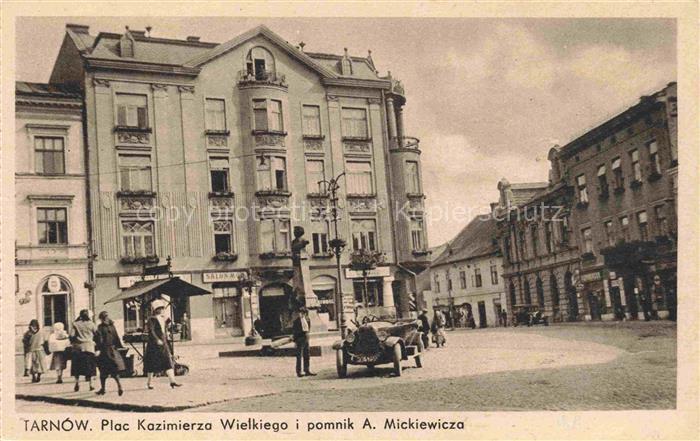 TARNOW OPOLSKI Tarnau PL Plac Kazimierza Wielkiego i pomnik A Mickiewicza