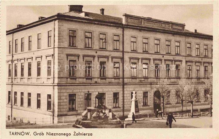 TARNOW OPOLSKI Tarnau PL Grob Nieznanego Zolnierza