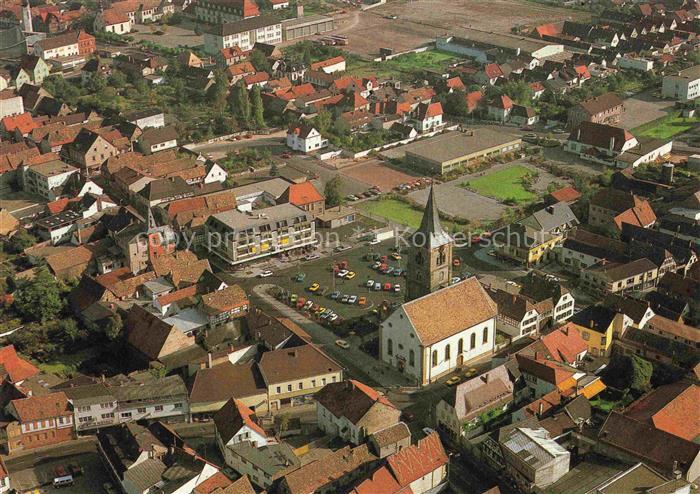 Hassloch Pfalz Ortsmittelpunkt mit Christuskirche Fliegeraufnahme