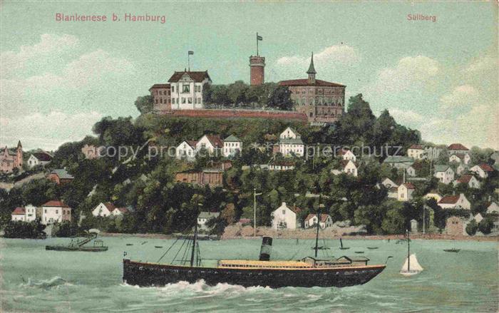 Blankenese Hamburg Blick ueber die Elbe zum Suellberg