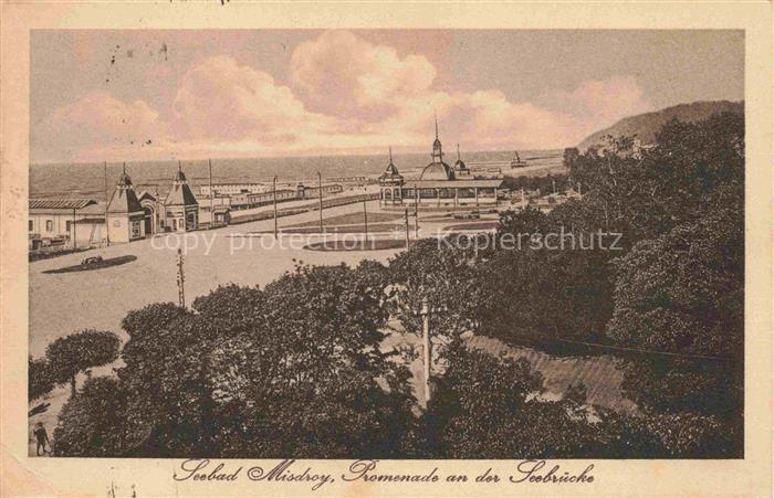 MISDROY Ostseebad Miedzyzdroje PL Promenade an der Seebruecke