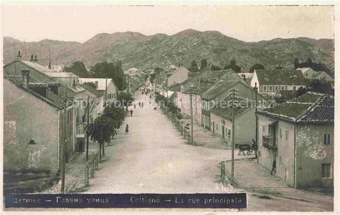 Cettigne Cetinje Montenegro La rue principale