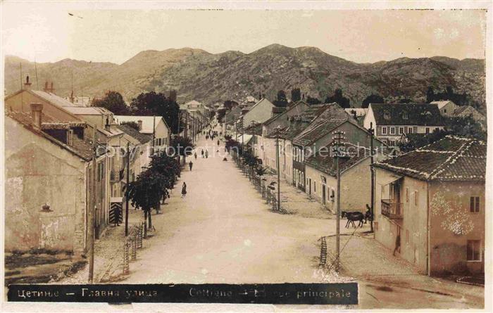 Cetinje Cetigne Montenegro La rue principale
