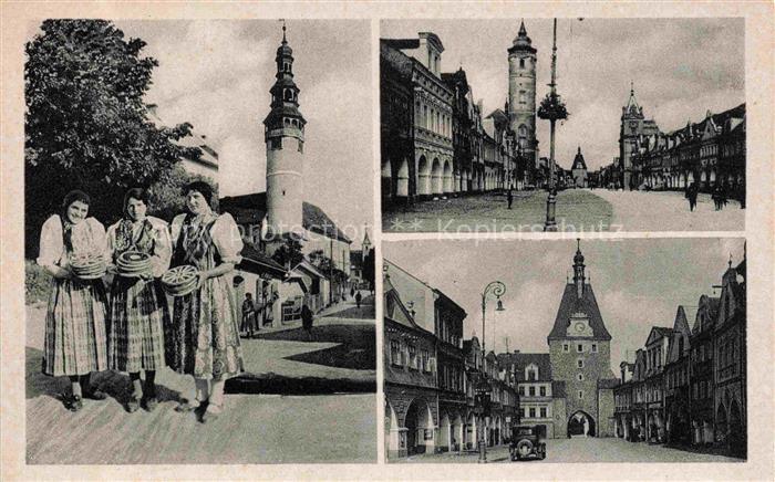 Taus Domazlic Domazlice Plzen CZ Trachtenfrauen Ortspartien Stadttor