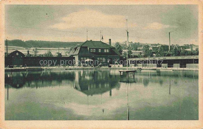 Markneukirchen Vogtlandkreis Sachsen Schwimmbad mit Unterkunftshaus