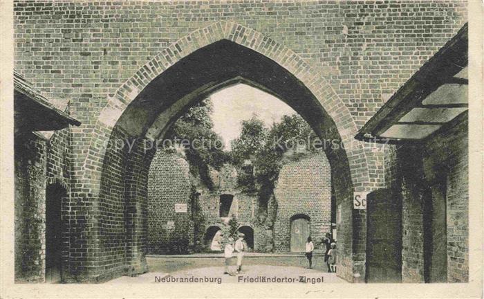 NEUBRANDENBURG Friedlaendertor Zingel