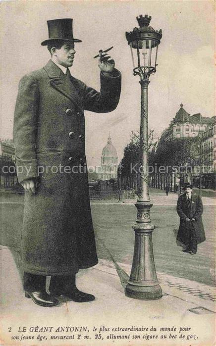 Kuriosum Oddity Singularite Paris Le Geant Antonin