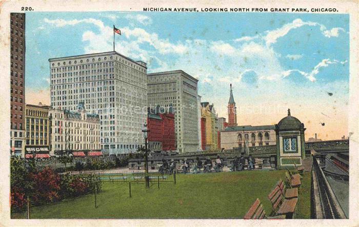 CHICAGO Illinois USA Michigan Avenue Looking North from Grant Park