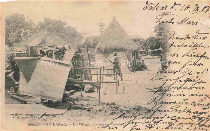 DAKAR Senegal Un Village indigene en demenagement